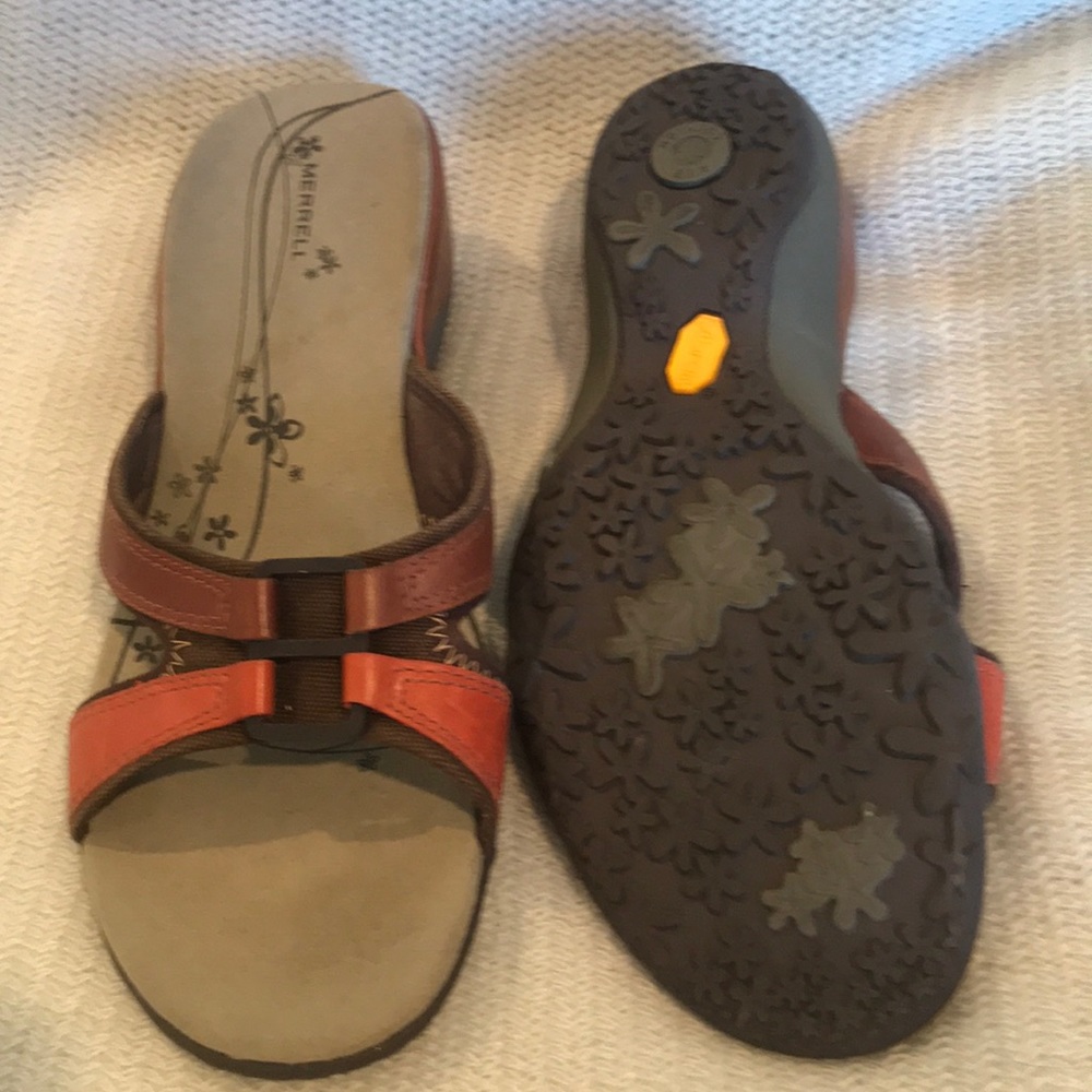 NWOT Merrell Slides, Dewberry Brown, Size 9 - Picture 2 of 4